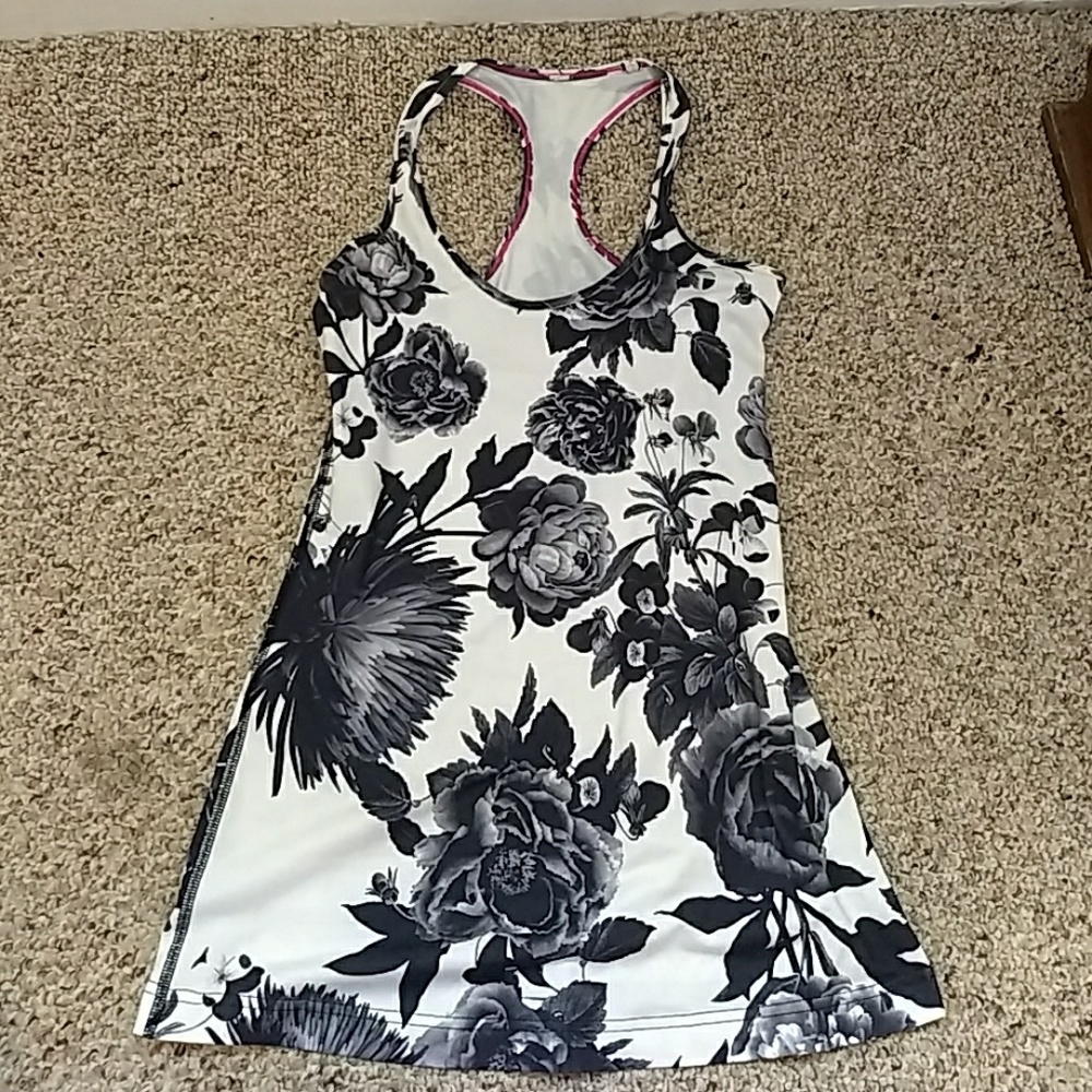 Gorgeous floral lululemon racerback tank